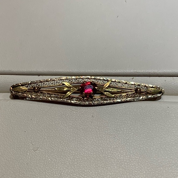 Edwardian 10K Art Deco Bar Pin with Faceted Pink Stone - Picture 3 of 5